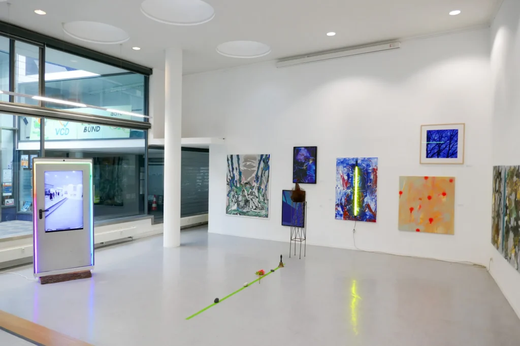 Ausstellung In Between