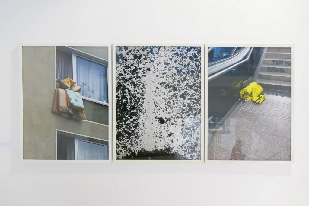 Ausstellung In Between