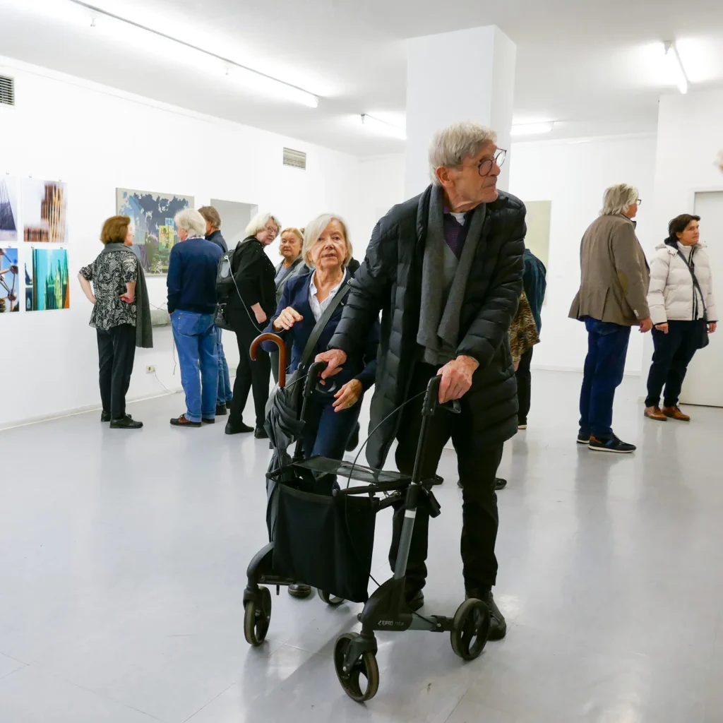Ausstellung In Between