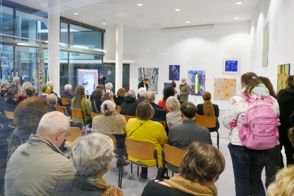 Ausstellung In Between