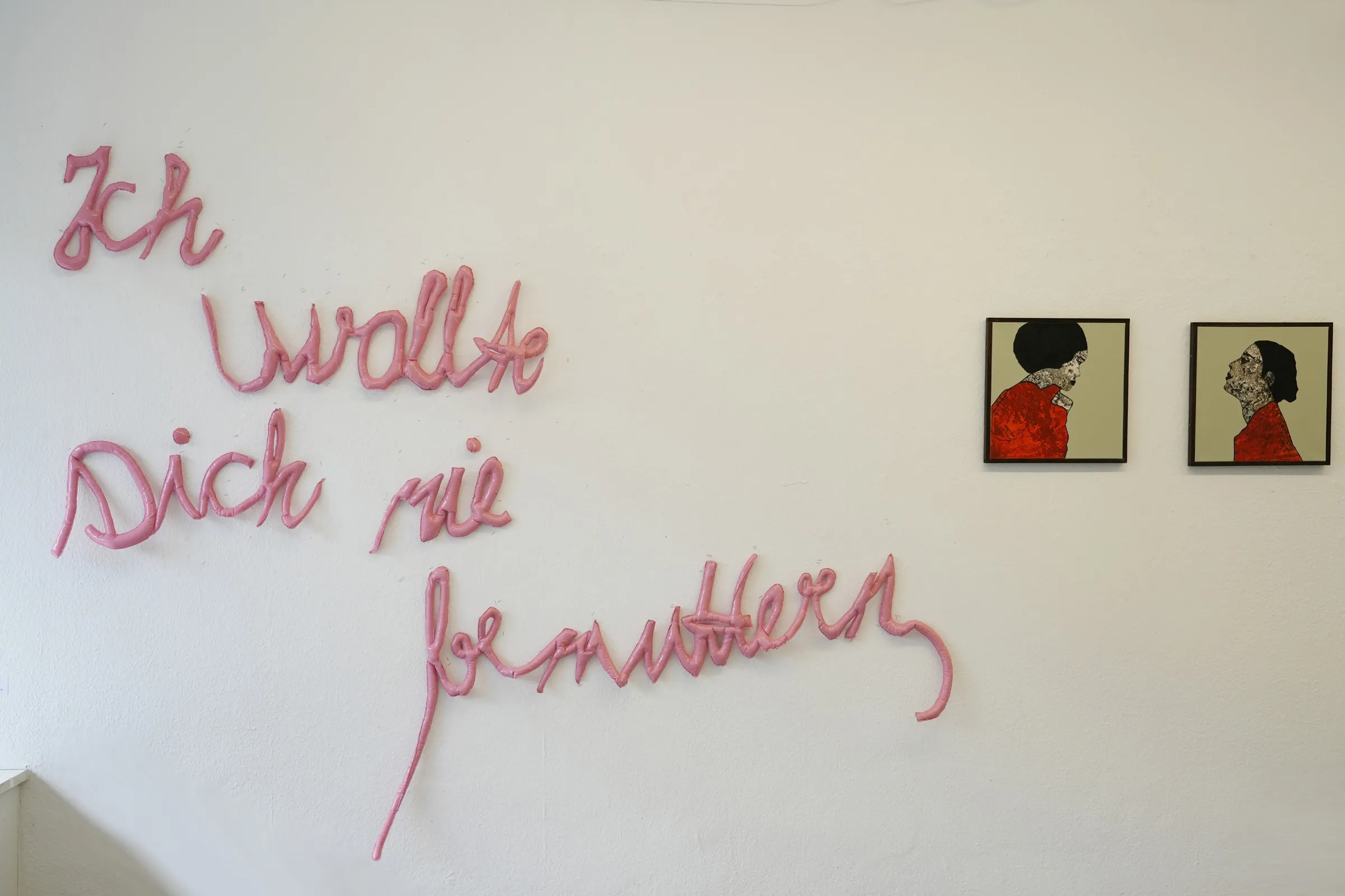 Ausstellung Cure and Care